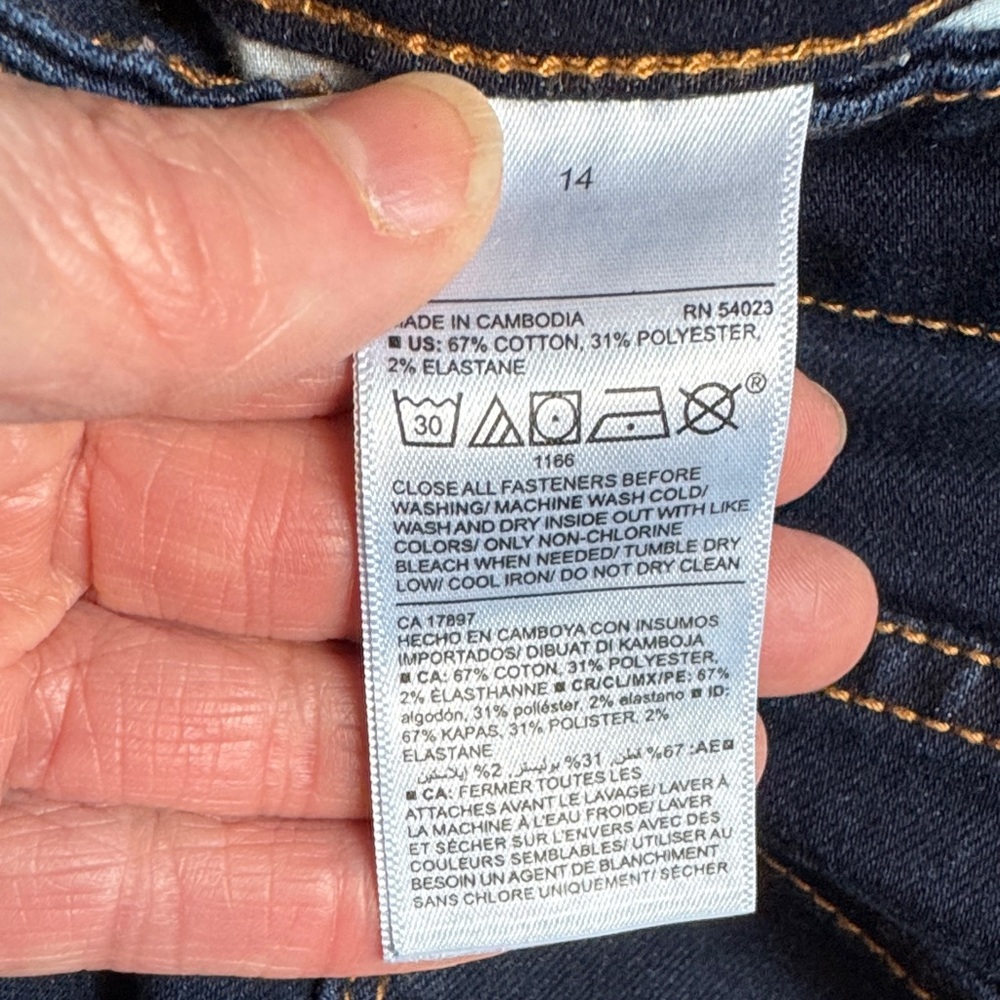 Old Navy Women's Dark Navy Straight-Leg Jeans - Picture 3 of 8